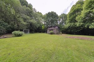 Photo 32- click for photo gallery